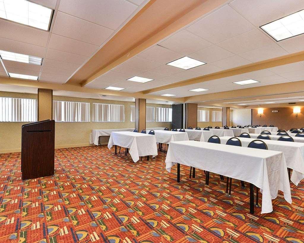 Latitude Suites Tinton Falls Eatontown - BW Premier Collection Zařízení fotografie